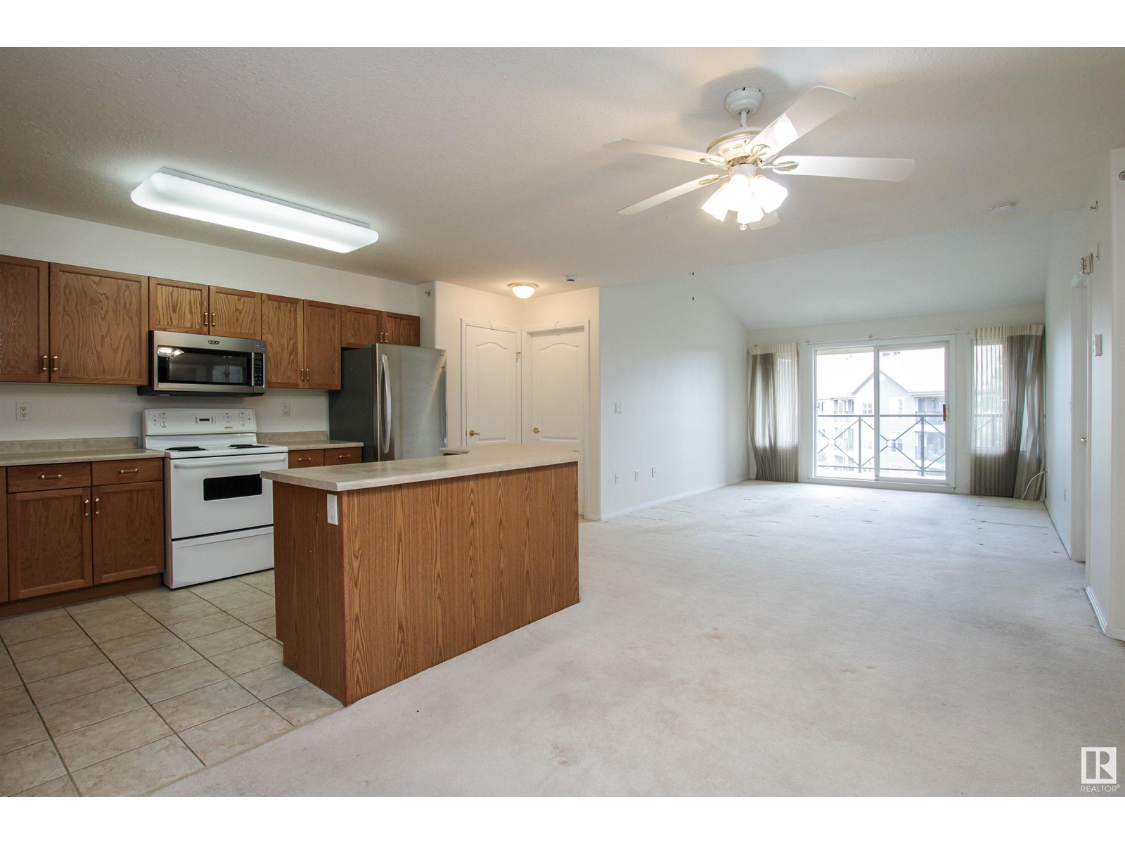 #402 8912 156 St Nw, Edmonton, Alberta  T5R 5Z2 - Photo 4 - E4439906
