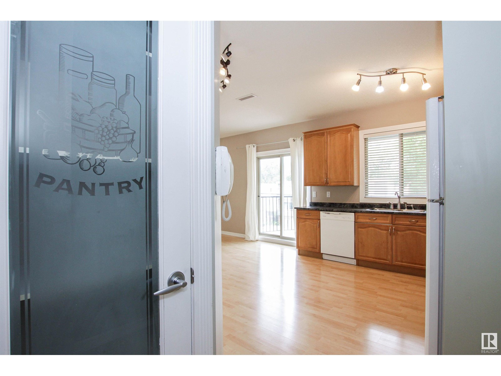 #203 10630 78 Av Nw, Edmonton, Alberta  T6E 1P5 - Photo 3 - E4443829