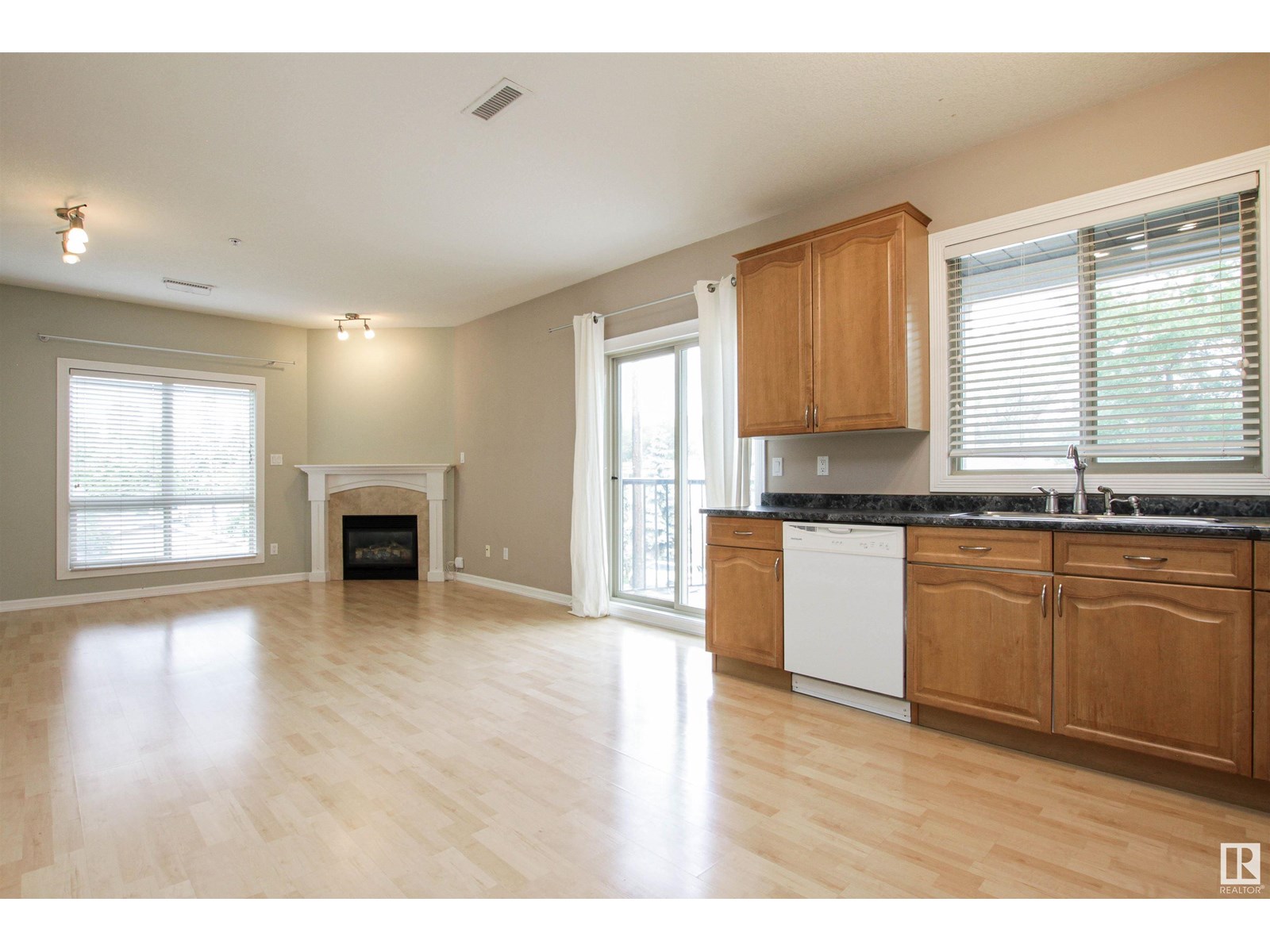 #203 10630 78 Av Nw, Edmonton, Alberta  T6E 1P5 - Photo 5 - E4443829