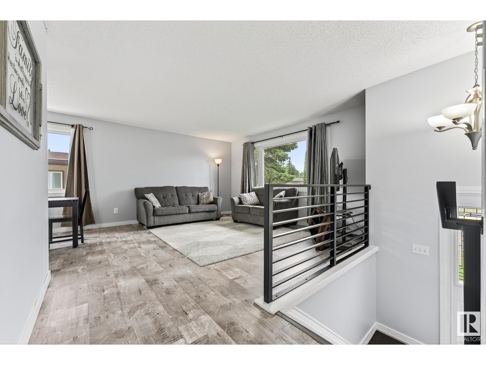 62 Mission St, Sherwood Park, Alberta  T8A 0V7 - Photo 3 - E4446942