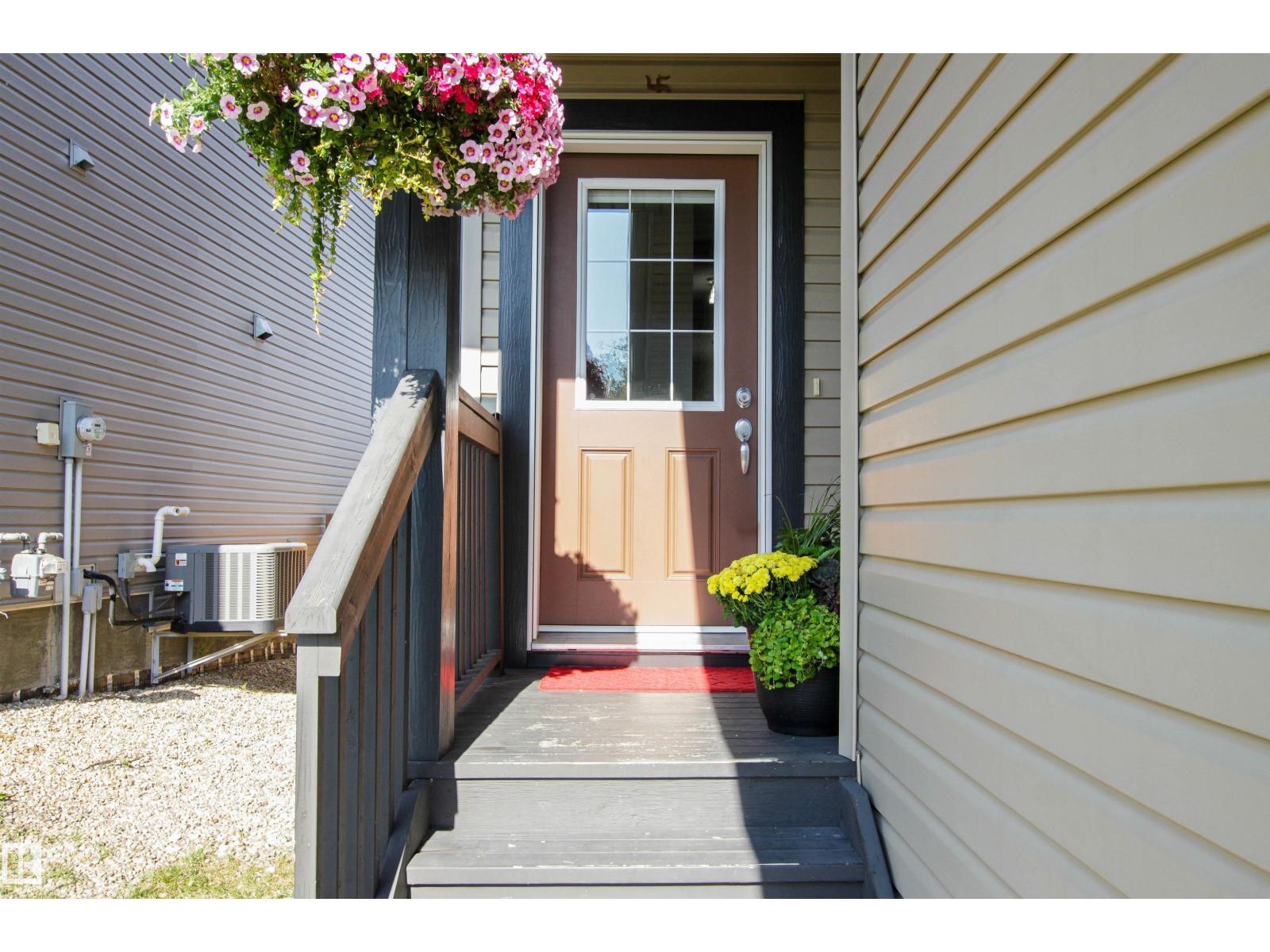 26 Ambleside Wy, Sherwood Park, Alberta  T8H 1A5 - Photo 2 - E4458893