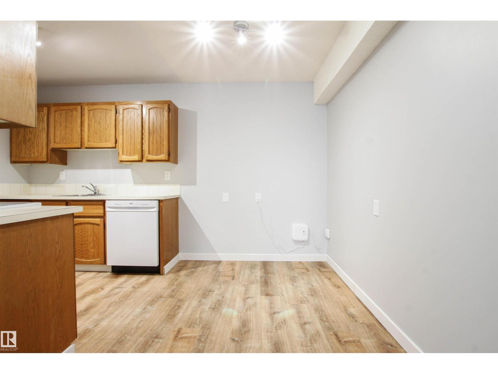 #108 3610 43 Av Nw, Edmonton, Alberta  T6L 5T2 - Photo 7 - E4468157