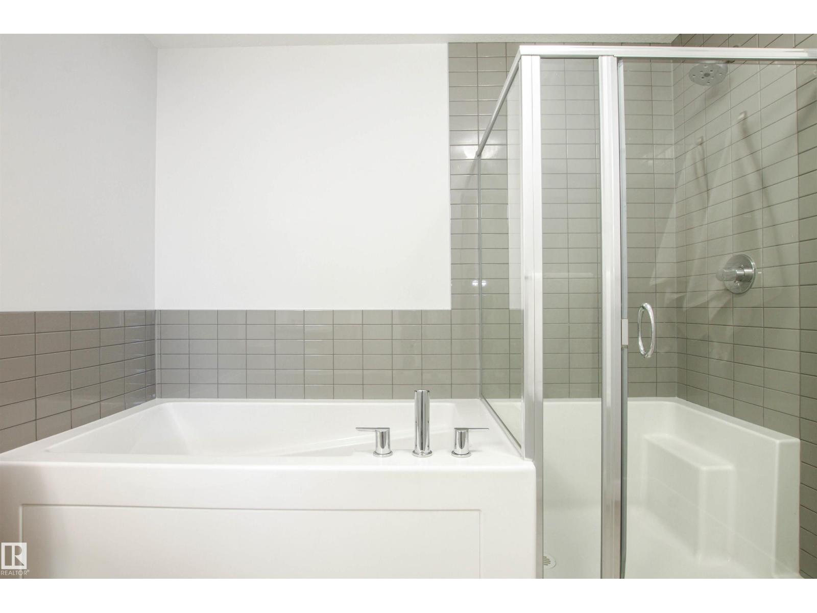 16752 15 Av Sw, Edmonton, Alberta  T6W 3R6 - Photo 36 - E4470089