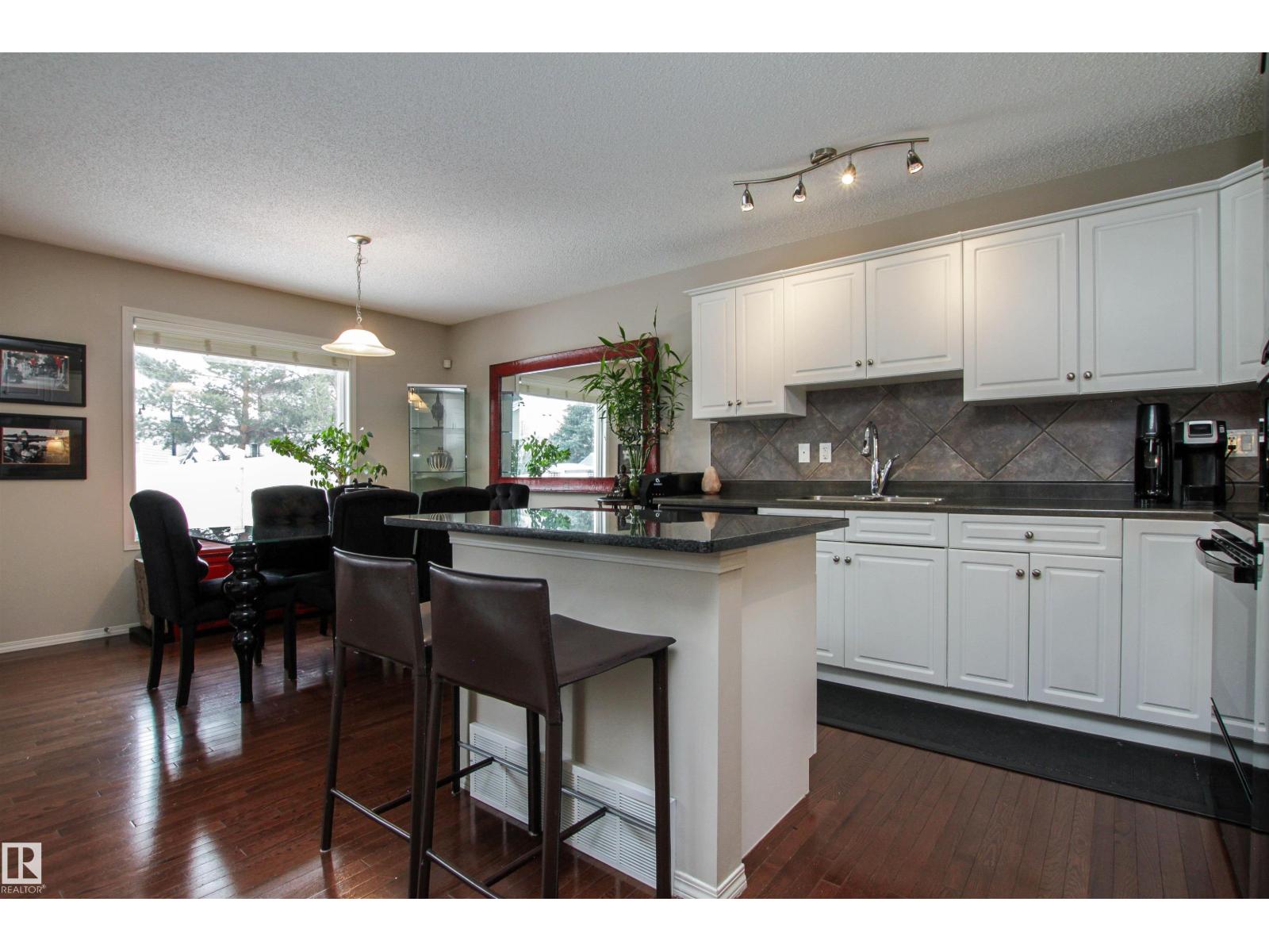 2315 Lemieux Pl Nw, Edmonton, Alberta  T6R 0C3 - Photo 12 - E4471395