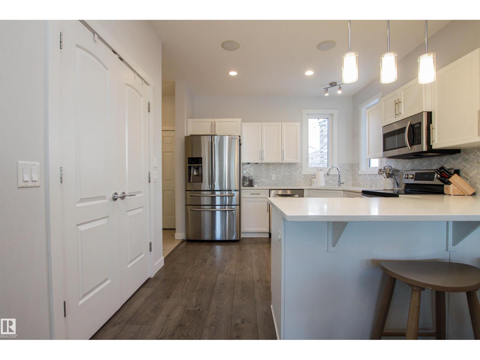 16752 15 Av Sw, Edmonton, Alberta  T6W 3R6 - Photo 21 - E4474096