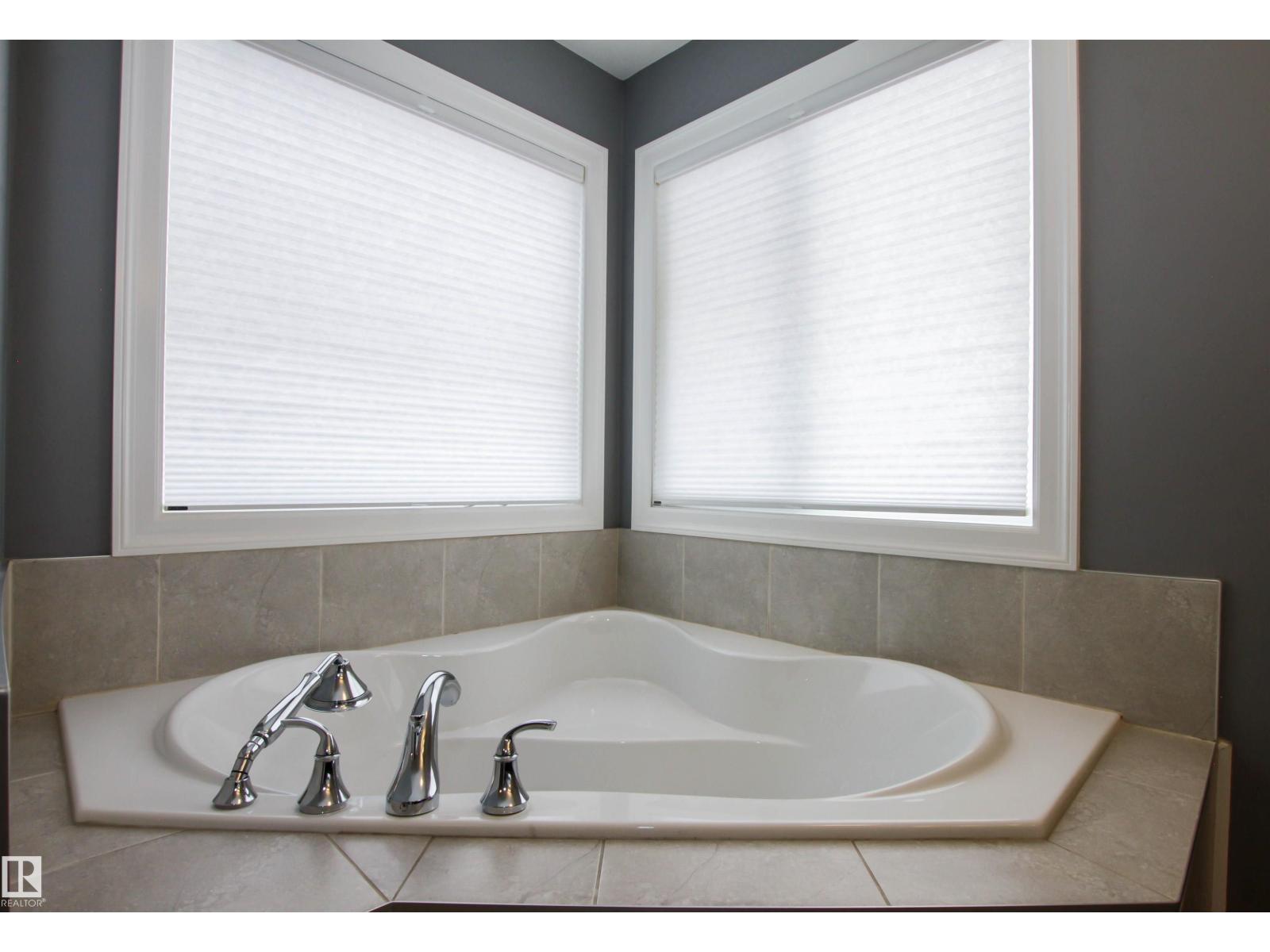 3334 Hilton Cr Nw, Edmonton, Alberta  T6M 0N5 - Photo 25 - E4475914