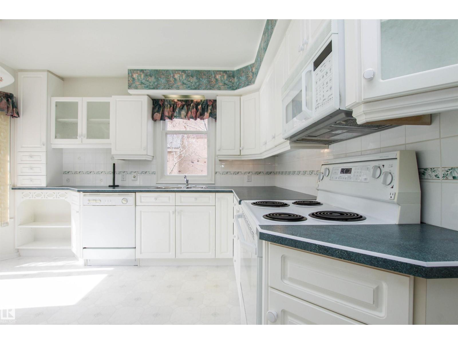 9539 88 Av Nw, Edmonton, Alberta  T6C 1M7 - Photo 14 - E4481233