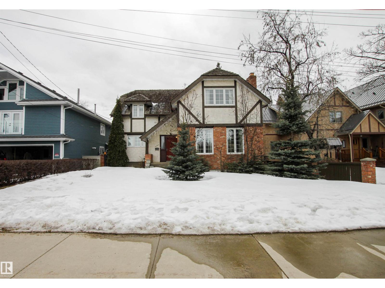 9539 88 Av Nw, Edmonton, Alberta  T6C 1M7 - Photo 3 - E4481233