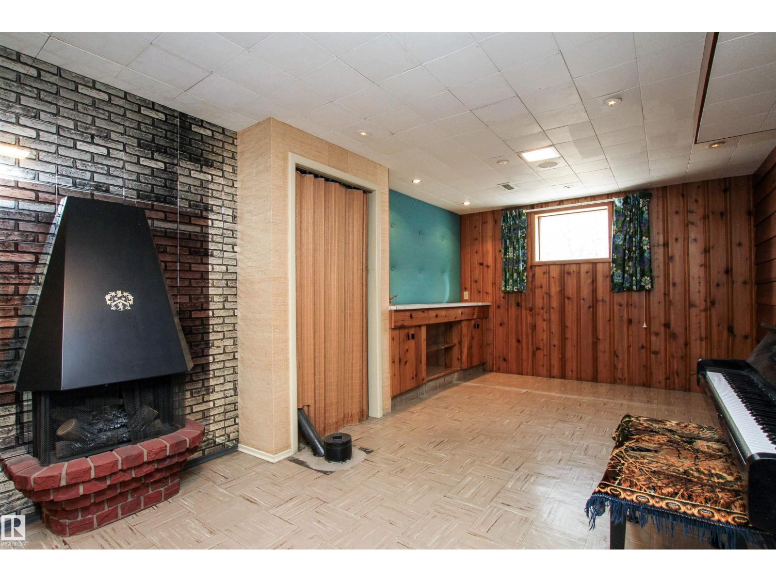 9539 88 Av Nw, Edmonton, Alberta  T6C 1M7 - Photo 32 - E4481233