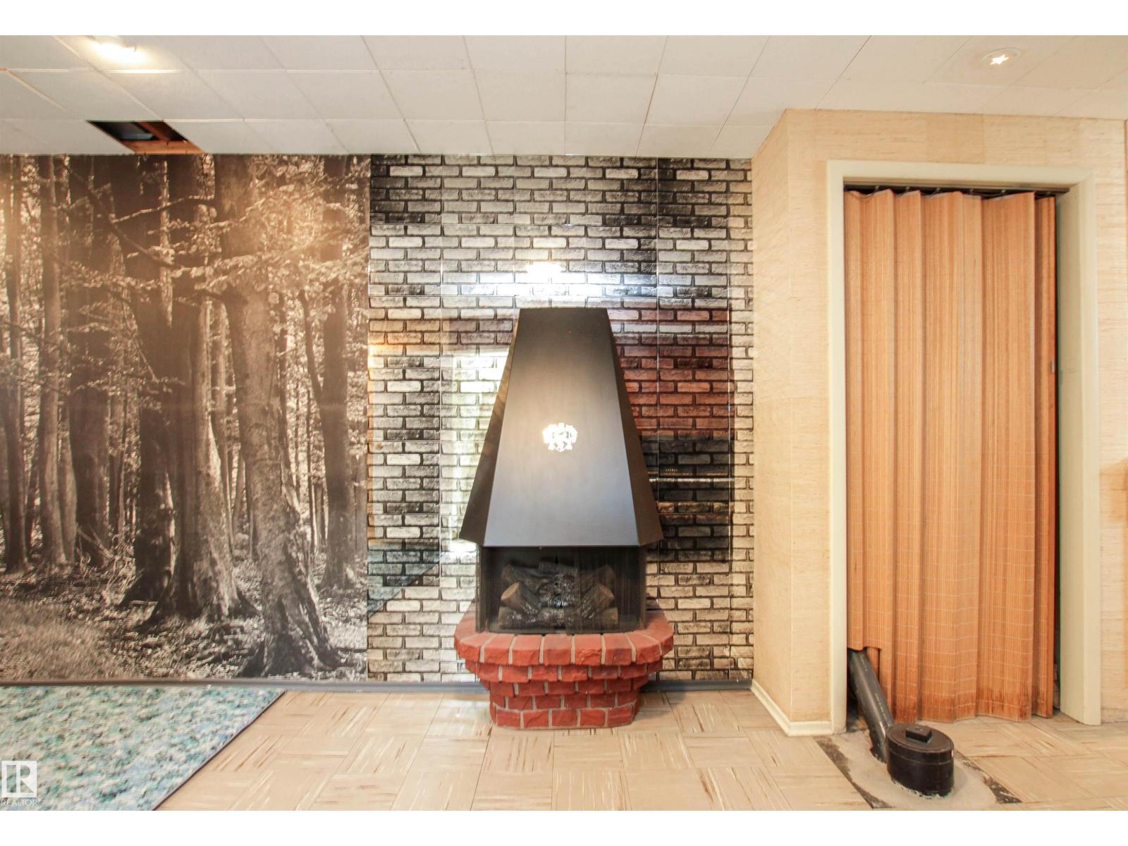 9539 88 Av Nw, Edmonton, Alberta  T6C 1M7 - Photo 33 - E4481233