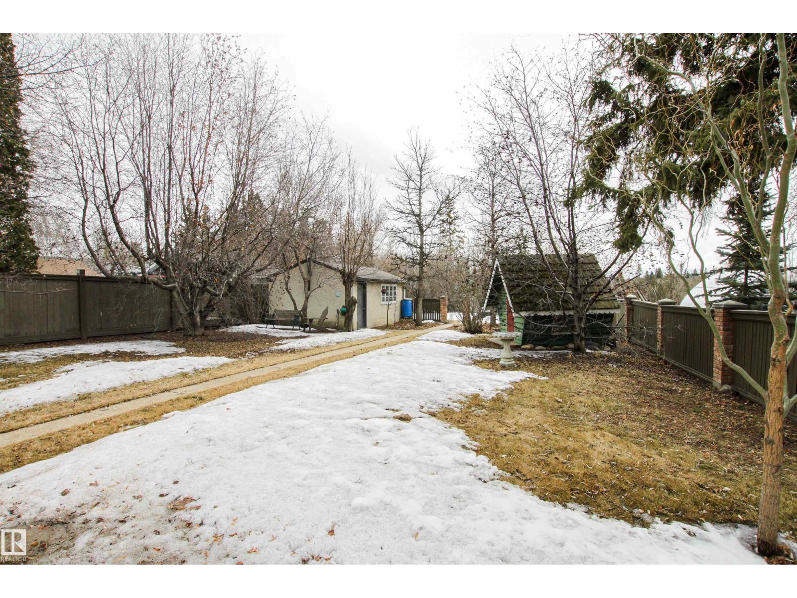 9539 88 Av Nw, Edmonton, Alberta  T6C 1M7 - Photo 5 - E4481233