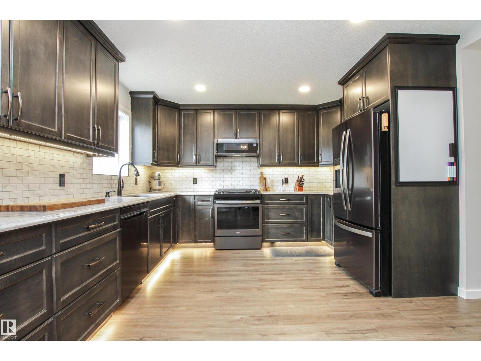 283 Lilac Tc, Sherwood Park, Alberta  T8H 1Z2 - Photo 11 - E4483691