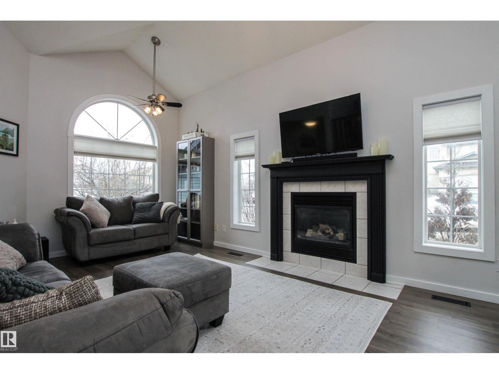 283 Lilac Tc, Sherwood Park, Alberta  T8H 1Z2 - Photo 4 - E4483691