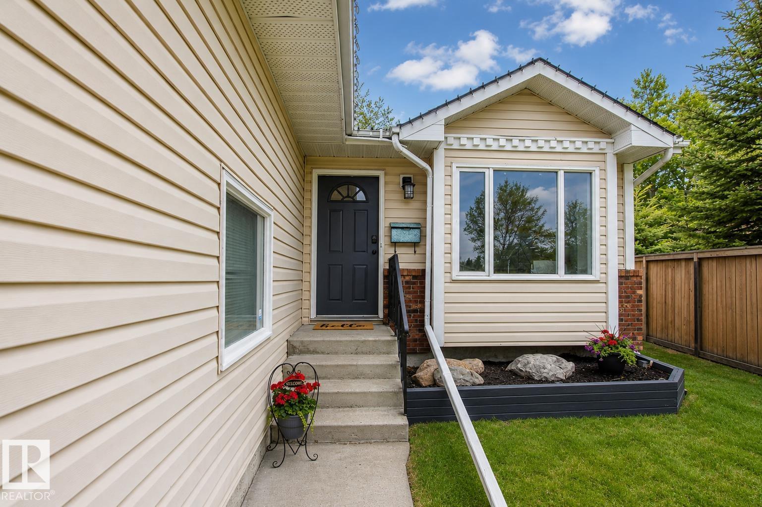 22 Dewberry Pl, Sherwood Park, Alberta  T8H 1M5 - Photo 2 - E4491668