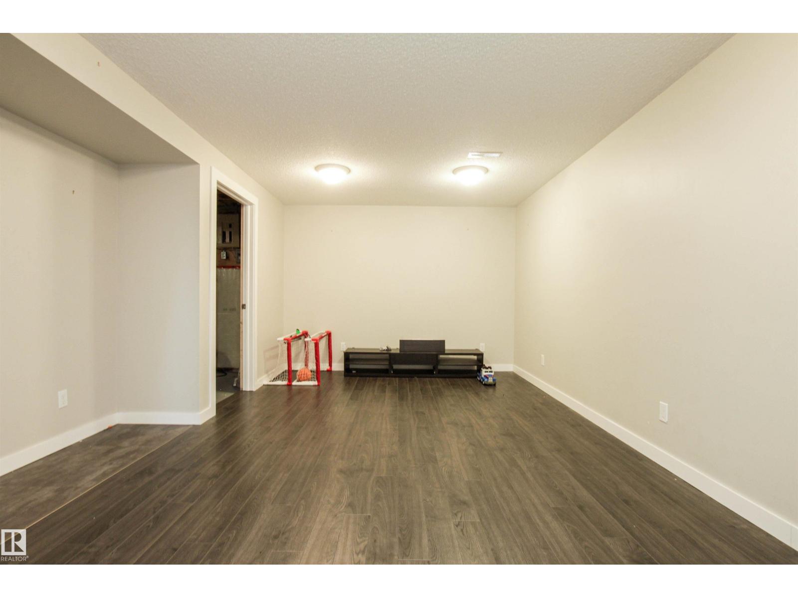 2415 49a St NW, Edmonton, Alberta  T6L 3X2 - Photo 15 - E4492792