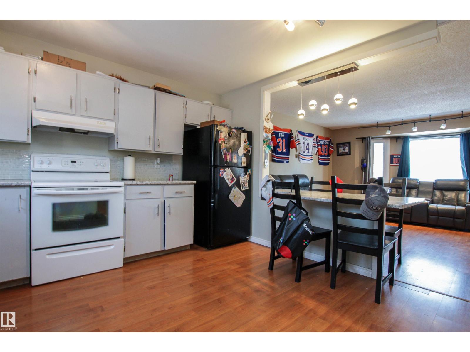 2415 49a St NW, Edmonton, Alberta  T6L 3X2 - Photo 7 - E4492792