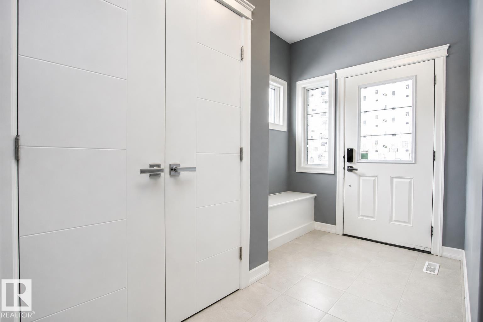 3334 Hilton Cr NW, Edmonton, Alberta  T6M 0N5 - Photo 6 - E4492987