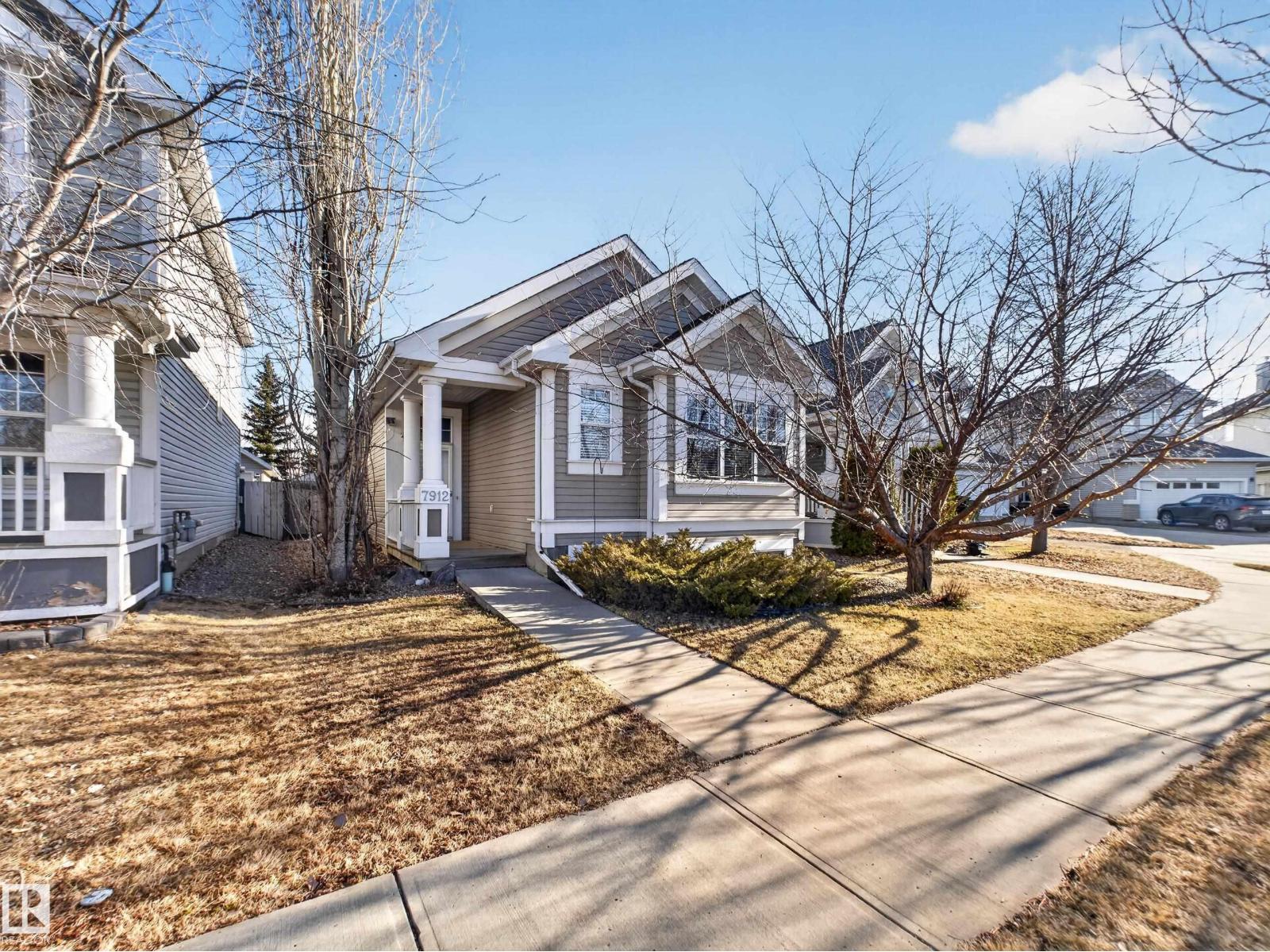 7912 10 Av SW, Edmonton, Alberta  T6X 1E7 - Photo 3 - E4498117