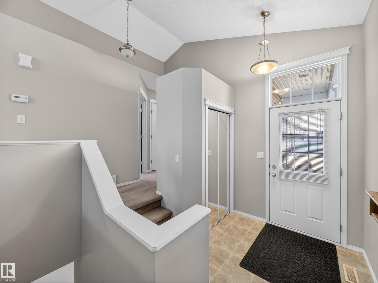 7912 10 Av SW, Edmonton, Alberta  T6X 1E7 - Photo 5 - E4498117