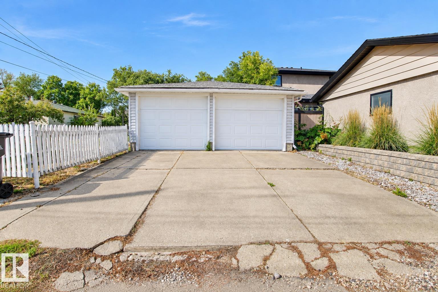10339 80 Street NW, Edmonton, Alberta  T6A 3J3 - Photo 38 - E4509660