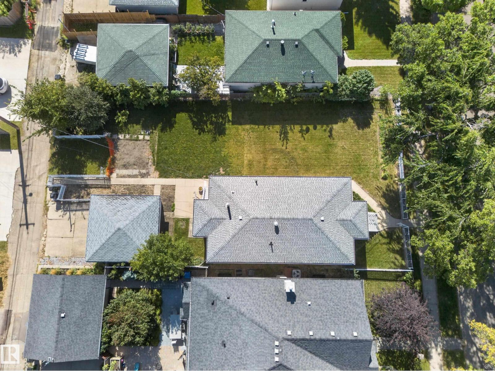 10339 80 Street NW, Edmonton, Alberta  T6A 3J3 - Photo 47 - E4509660