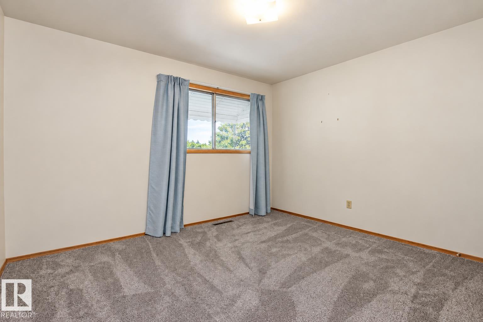 10339 80 Street NW, Edmonton, Alberta  T6A 3J3 - Photo 7 - E4509660