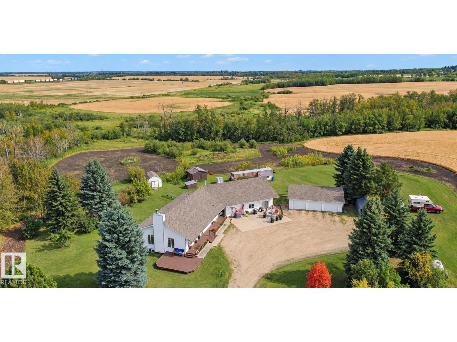 53027 Rge Road 225, Rural Strathcona County, Alberta  T8A 4T7 - Photo 3 - E4511772