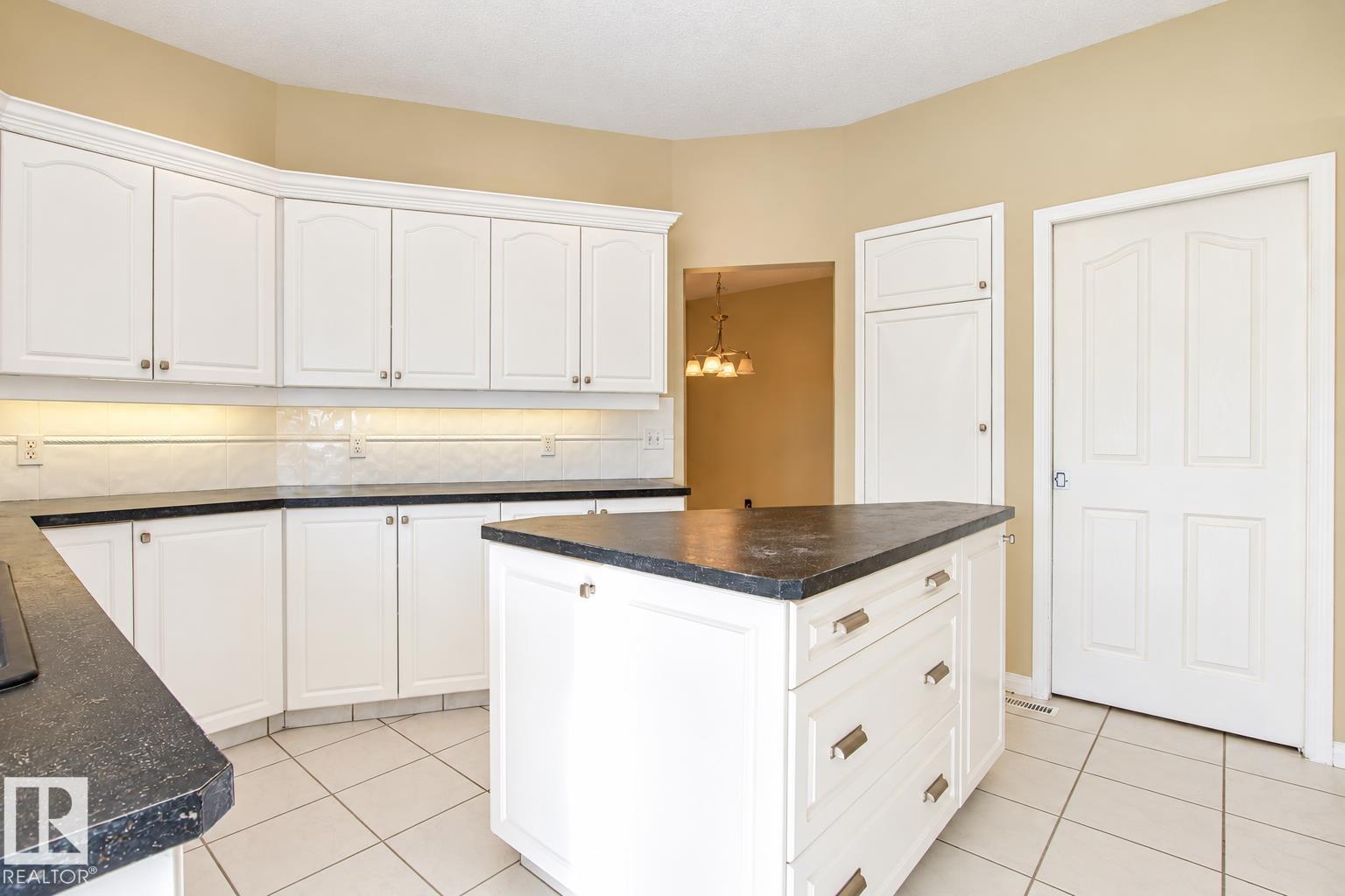 259 Hawkview Co, Sherwood Park, Alberta  T8A 5V6 - Photo 23 - E4514642